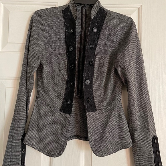 Blazer - Picture 1 of 3